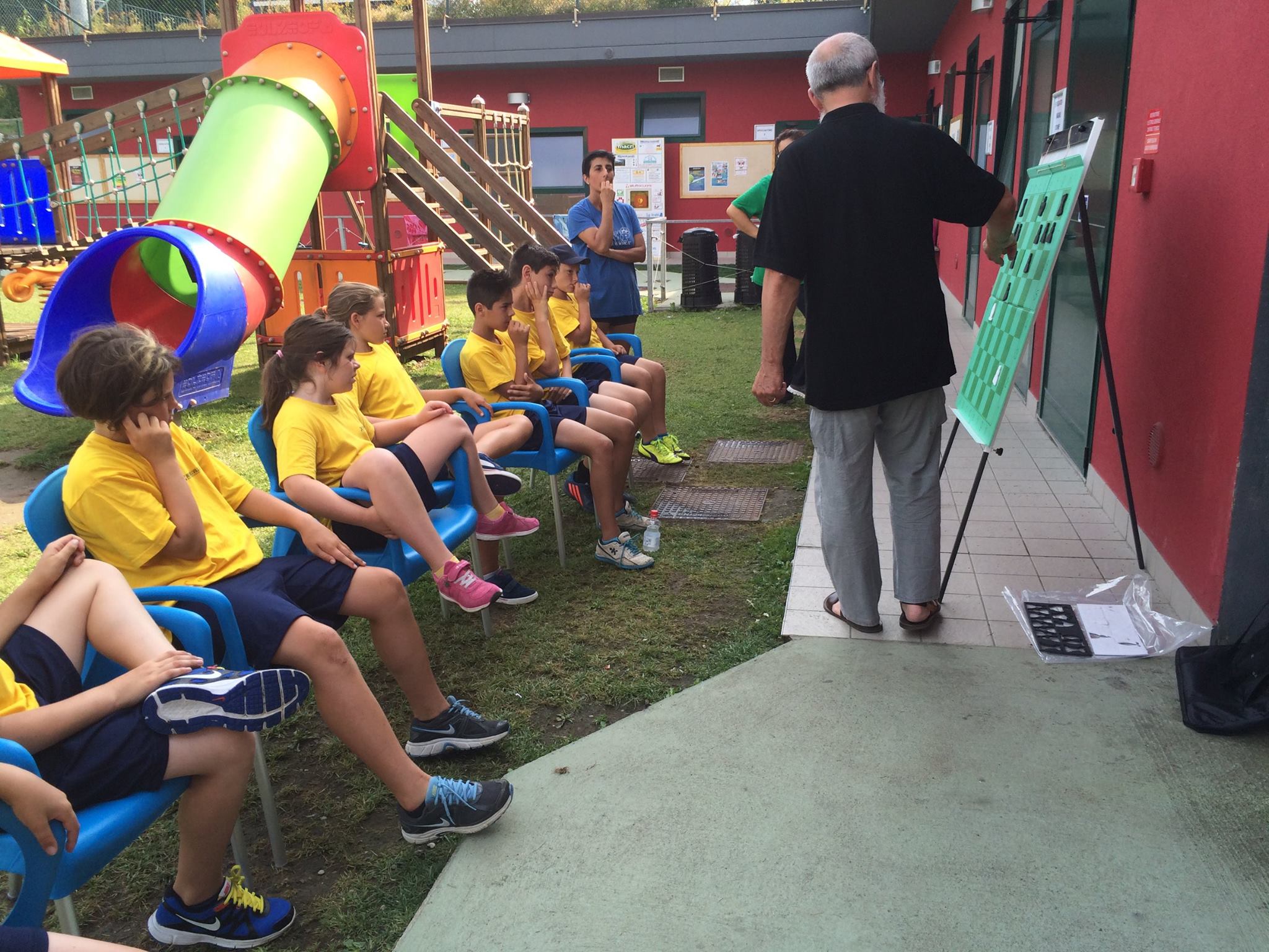 bimbi a scuola scacchi